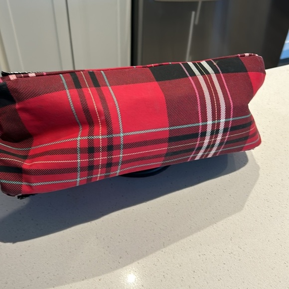 Victoria’s Secret Red Plaid Signature Weekend Tote Bag Purse - Picture 9 of 11